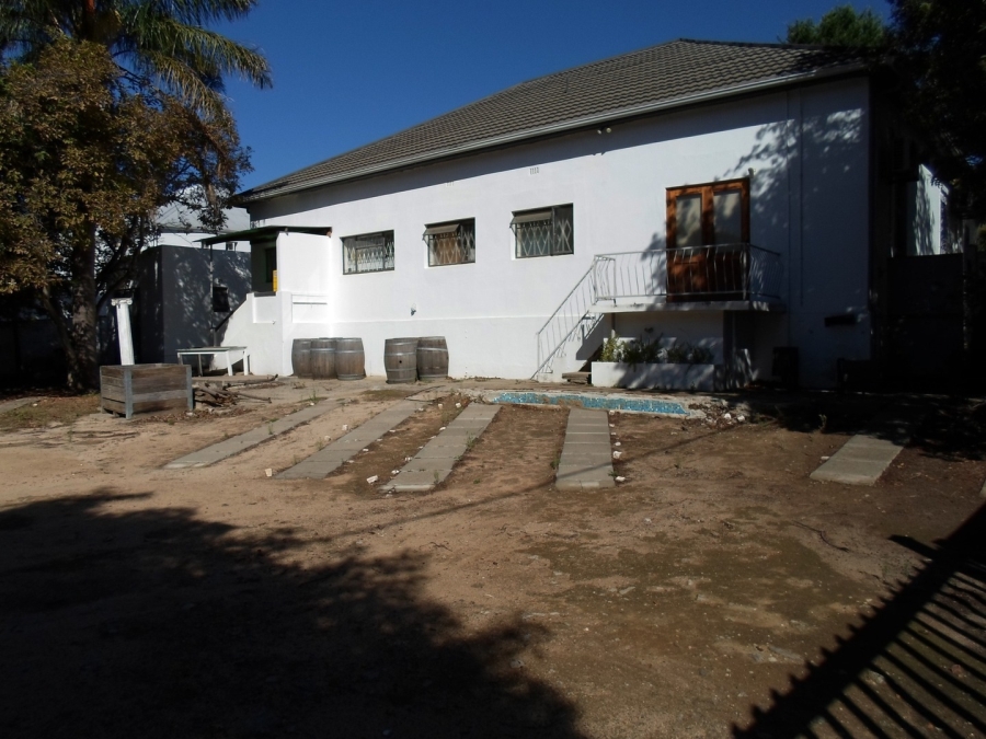 To Let commercial Property for Rent in Vrykyk Western Cape